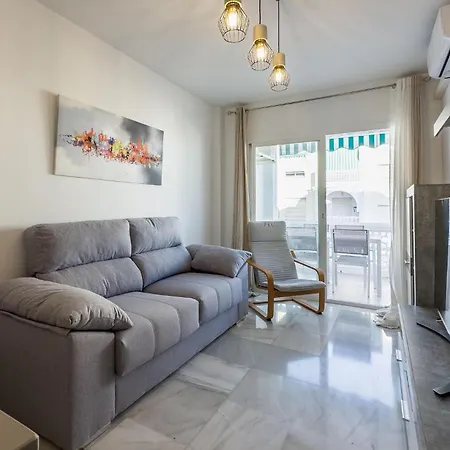 Nice In With Kitchen Apartment *